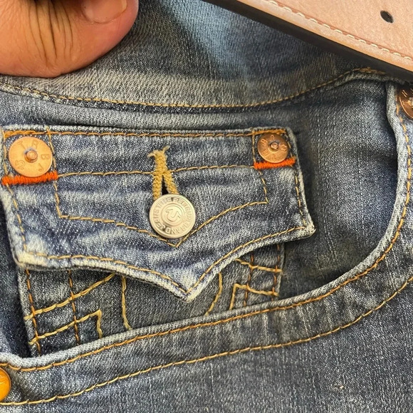 True Relations shorts retail price 160. Great conditions chic very stylish - Picture 10 of 14